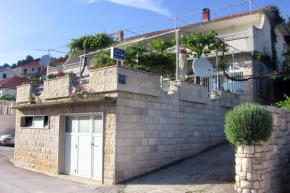 Apartments with a parking space Jelsa, Hvar - 2059, Jelsa